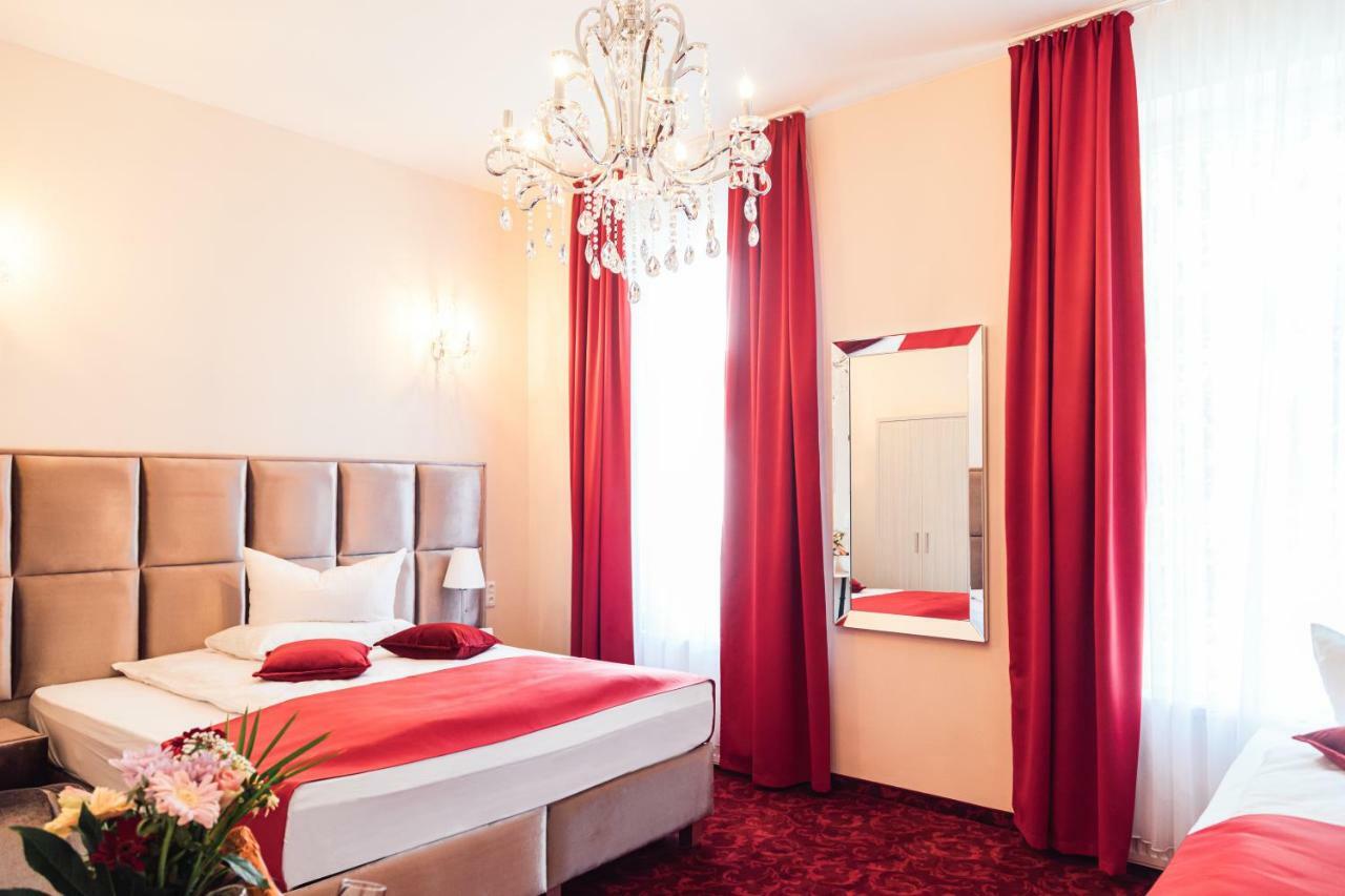 Hotel Hamburger Perle Bagian luar foto
